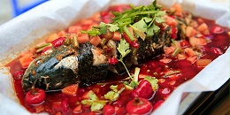 纸包着的“开背巴沙鱼”，何以实力爆红美食界！